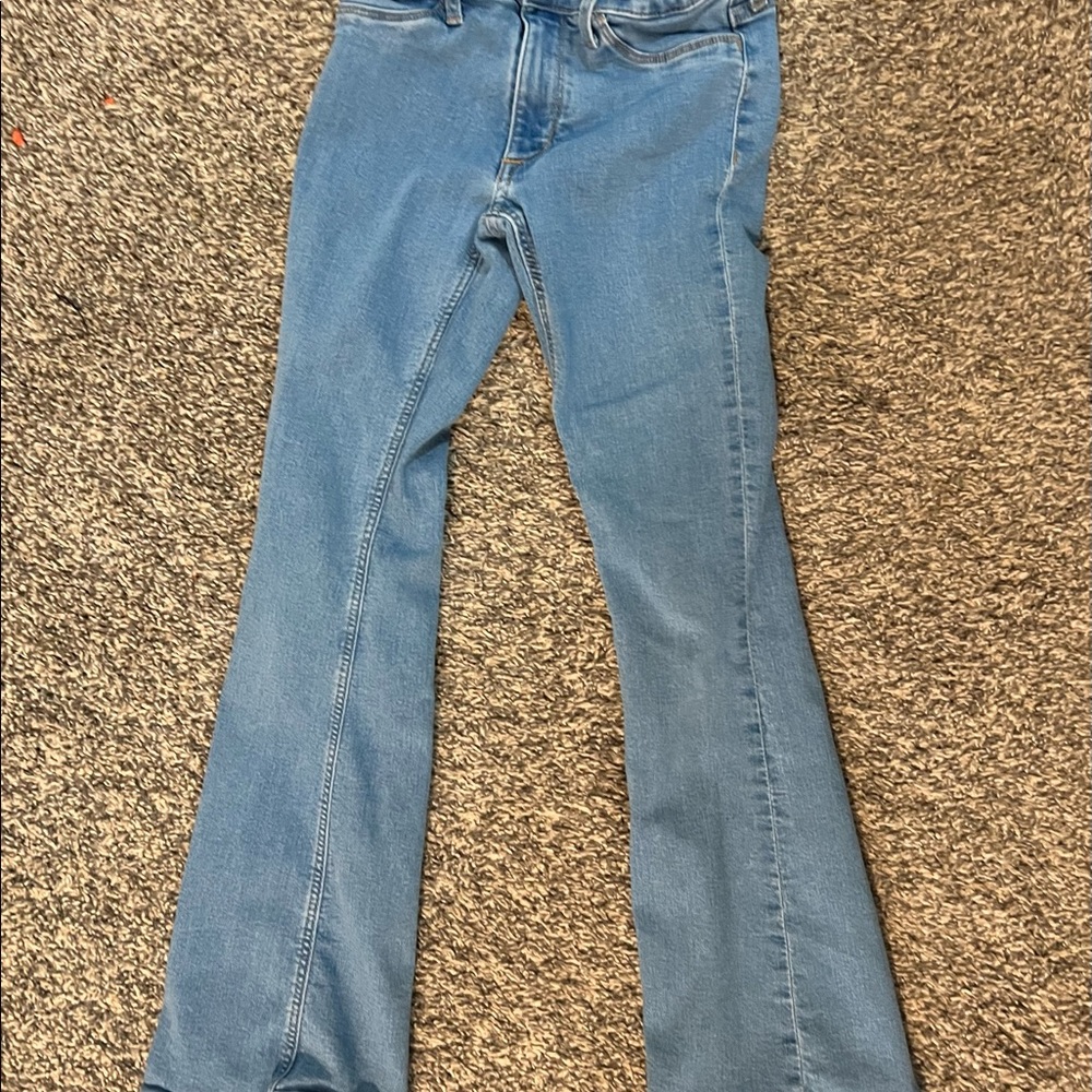 Girls H&M Flare low waist jeans size 10 light wash